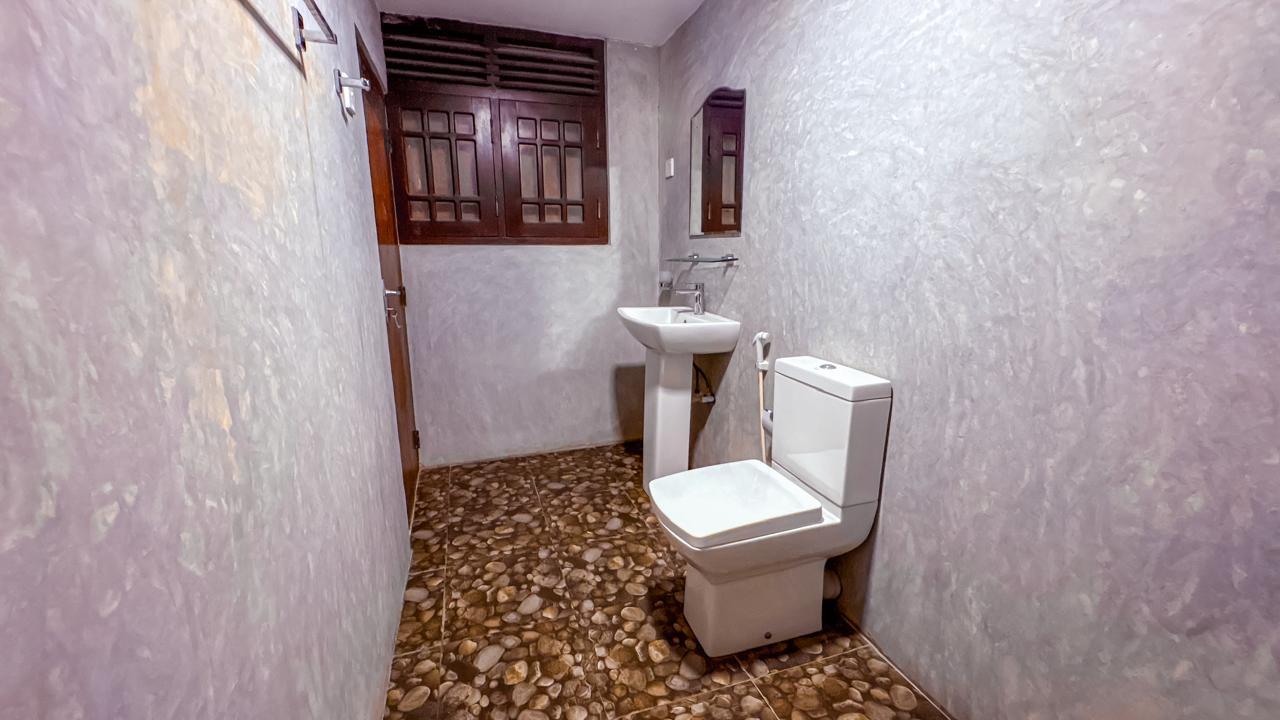 Fully Furnished Beach Front Villa In Rathgama