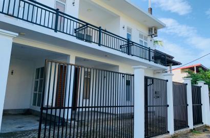 Fully furnished House in Makuluwa, Galle