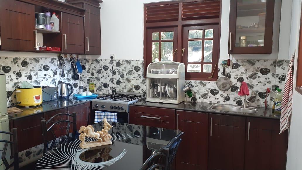 House in Henwella Road, Polwatumodara, Weligama