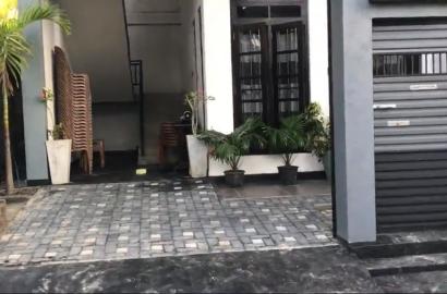 Two-Storey House in Millidduwa, Galle